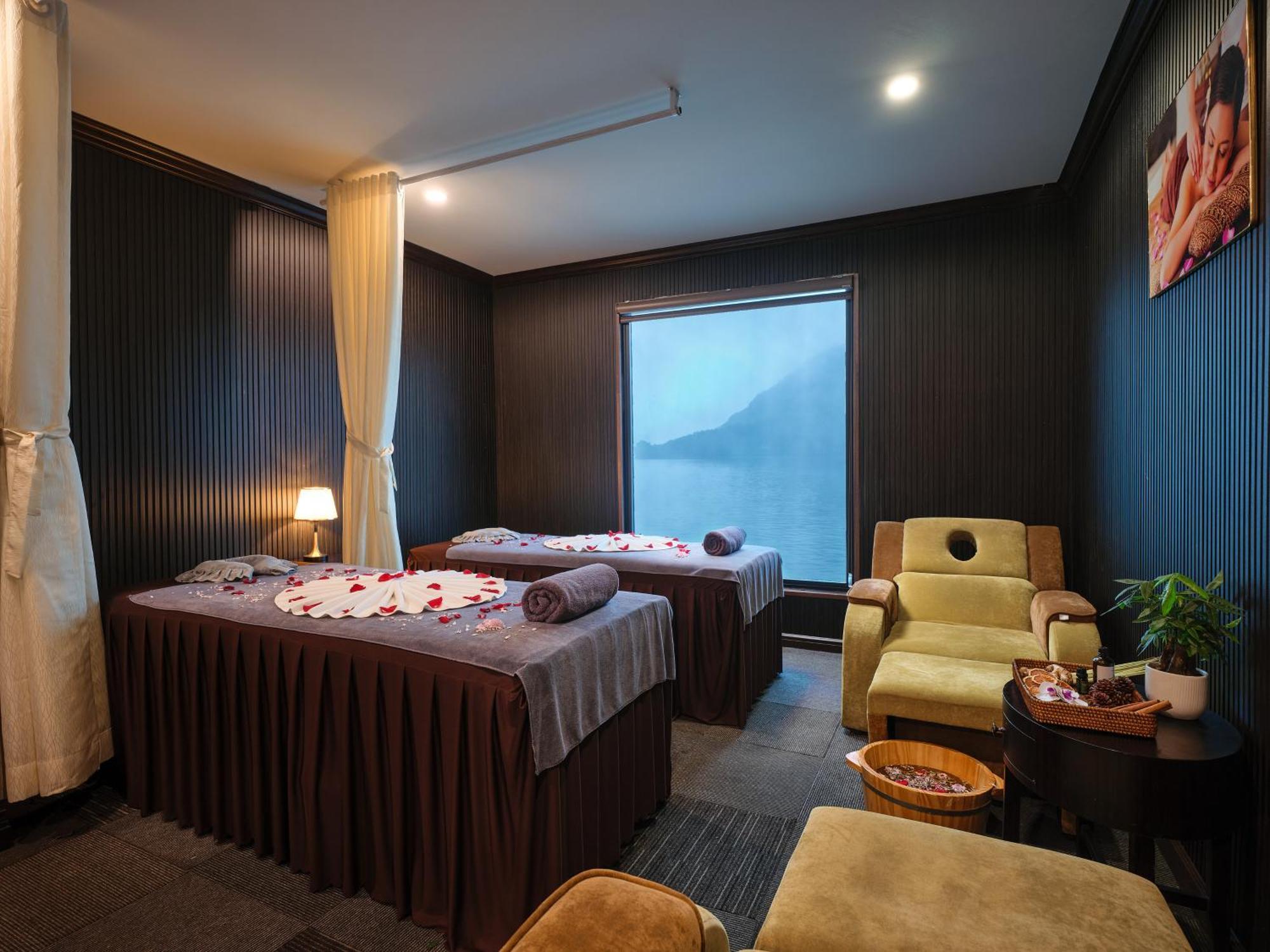 Hotel Era Premium Cruises Halong Ha Long Exteriér fotografie