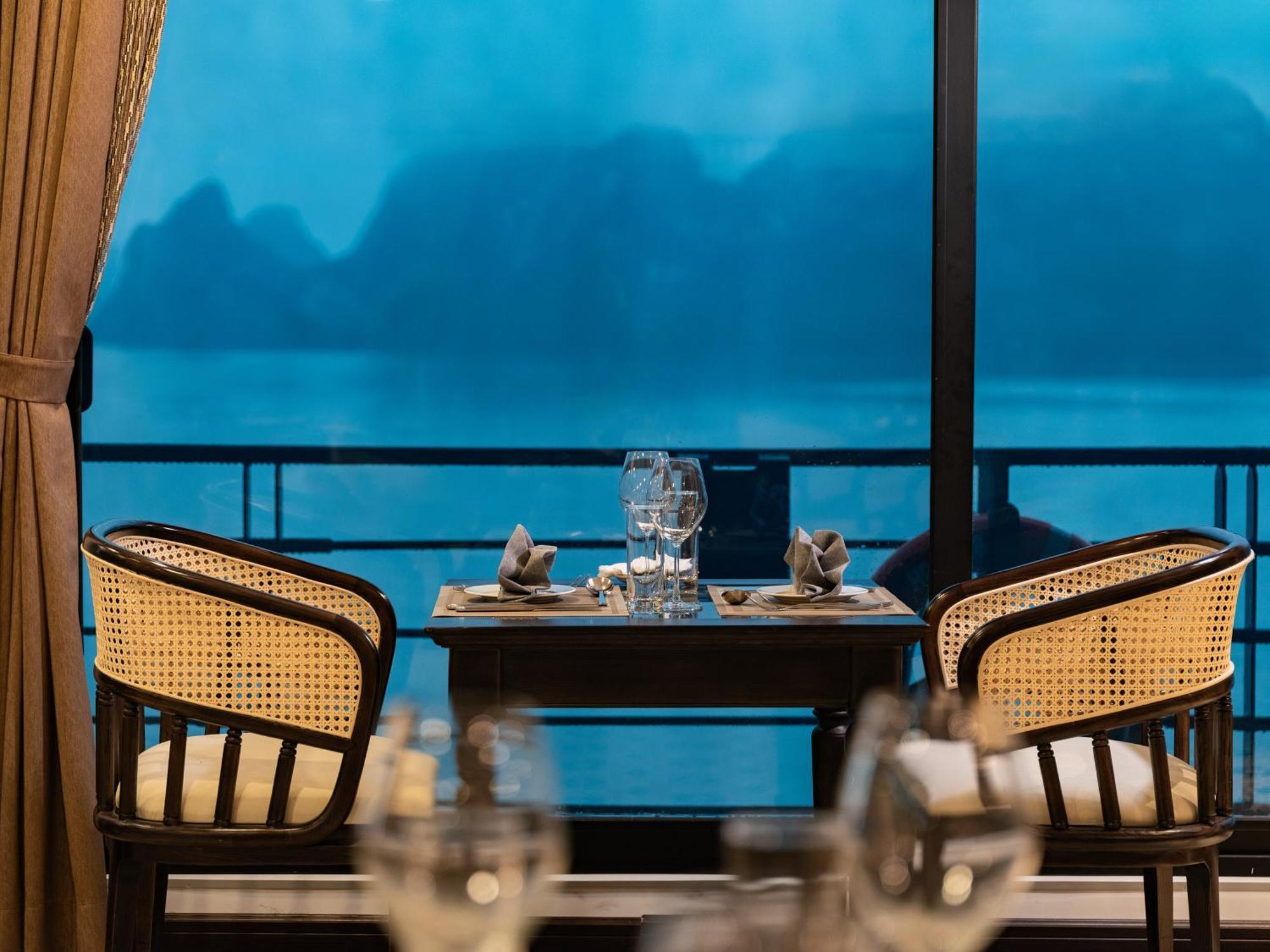 Hotel Era Premium Cruises Halong Ha Long Exteriér fotografie