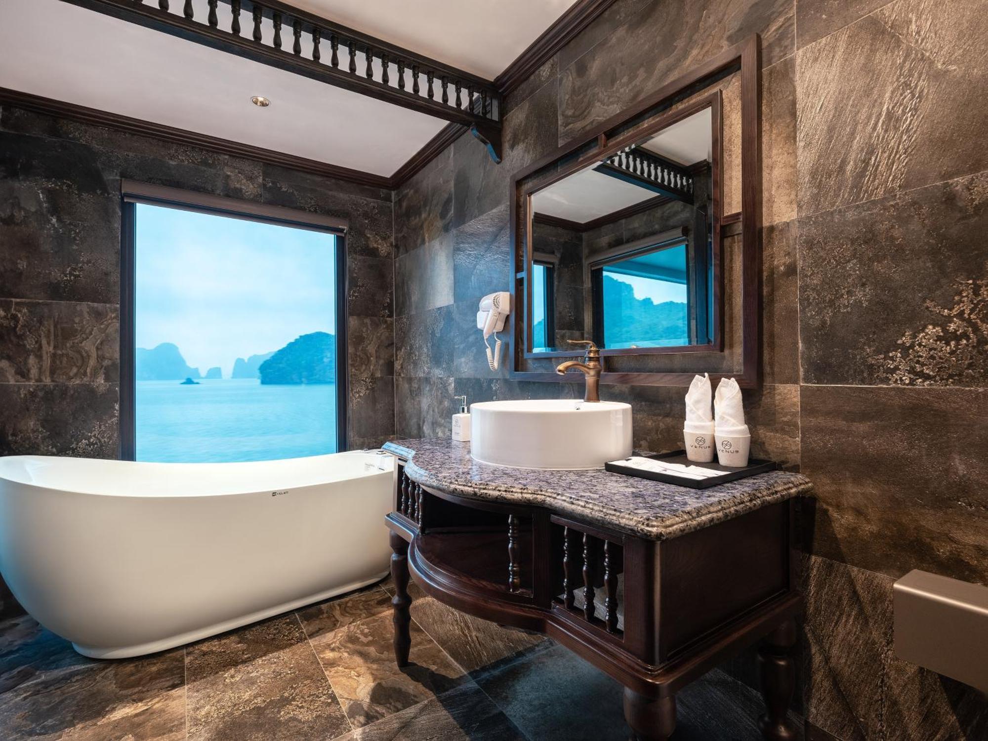 Hotel Era Premium Cruises Halong Ha Long Exteriér fotografie